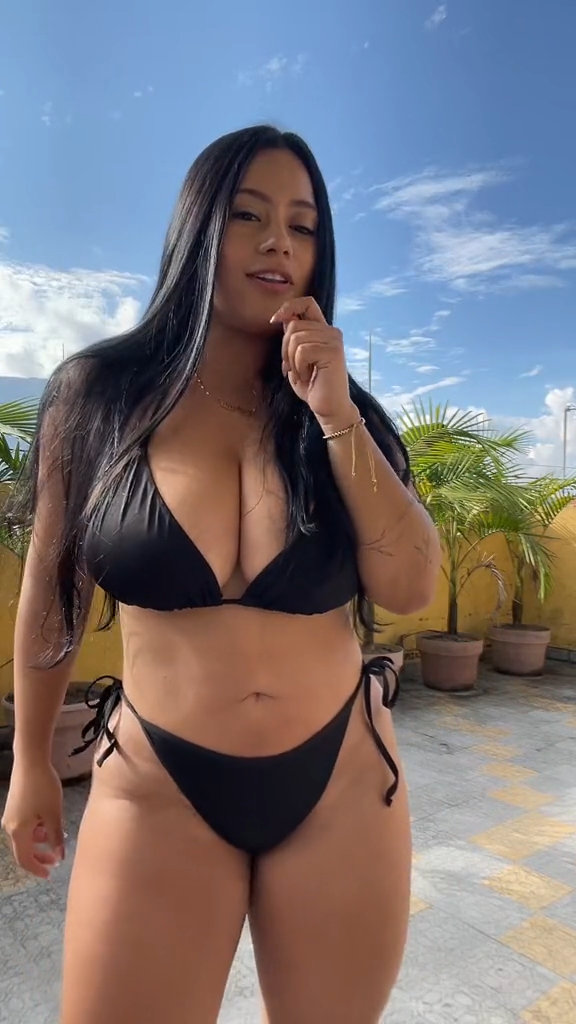 Carolay gr – Hot bikini so sexy !!!