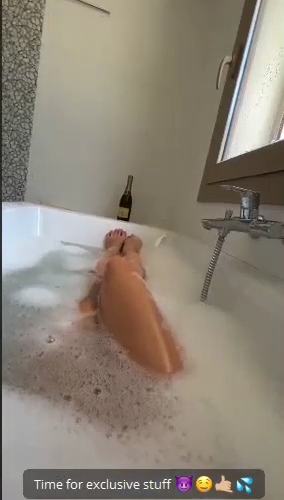 Alexisshv Nude shower in bathub New Onlyfans Leak