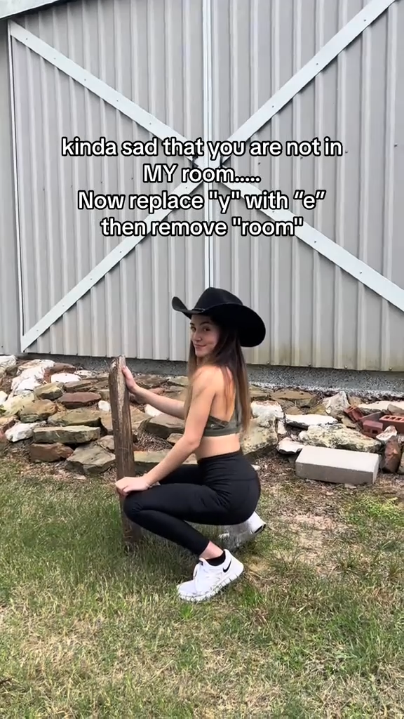 Petite Kenna Naked Big Ass