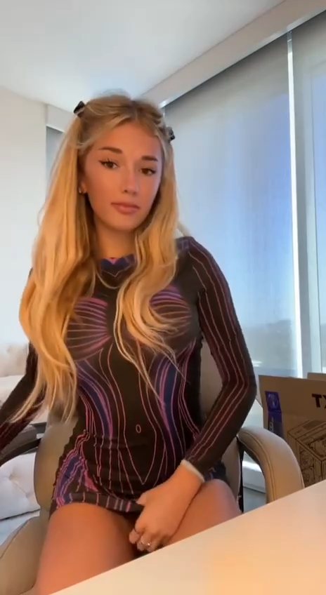 Breckie Hill New video leaked from onlyfans – Hot trending !!!