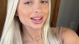 Cakebatterchlo Show Big boobs  Very Lewd !!