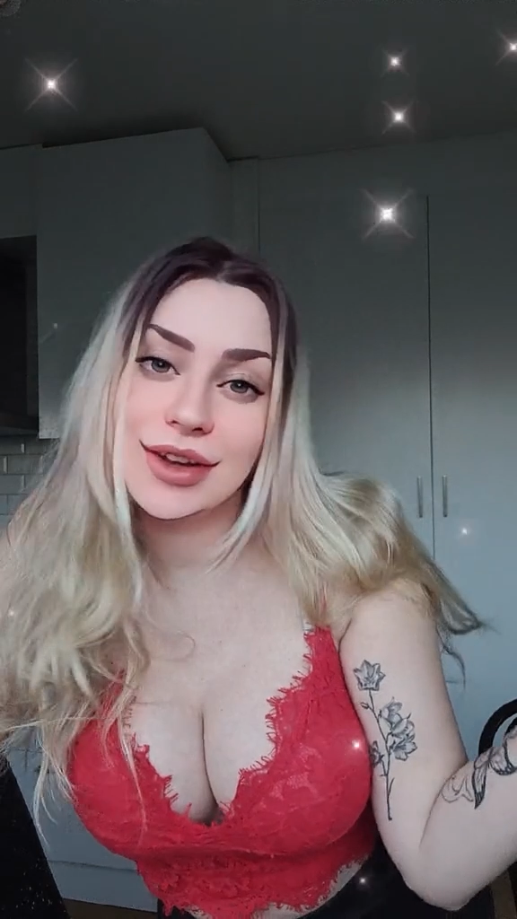 Snowmixyy Nude show big Tits So Lewd !!