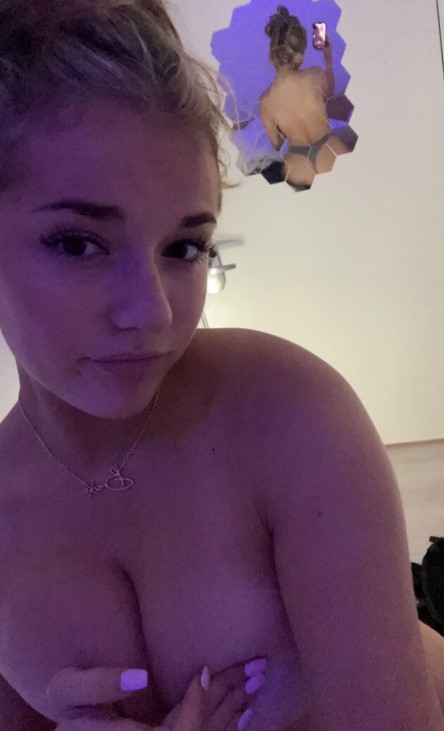 Breckie Hill Topless Show Big Boobs Best Video Onlyfans Leaks