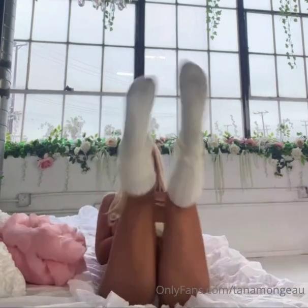 Tana Mongeau Bare Tits Show Video Leaked