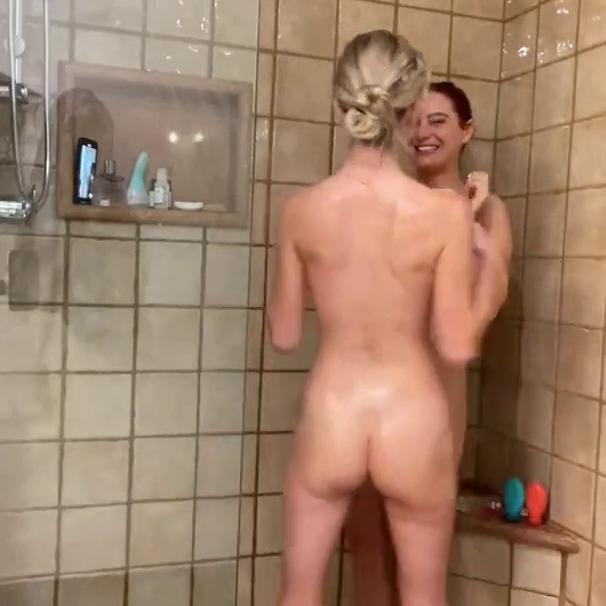 Bree Essrig Lesbian Play Video Leaked
