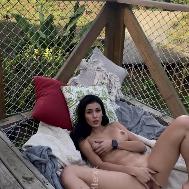 Hanna Miller Outdoor Masturbation Video Leaked