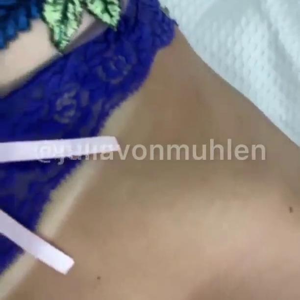 Julia Gravonn Nude Teasing Video Leaked
