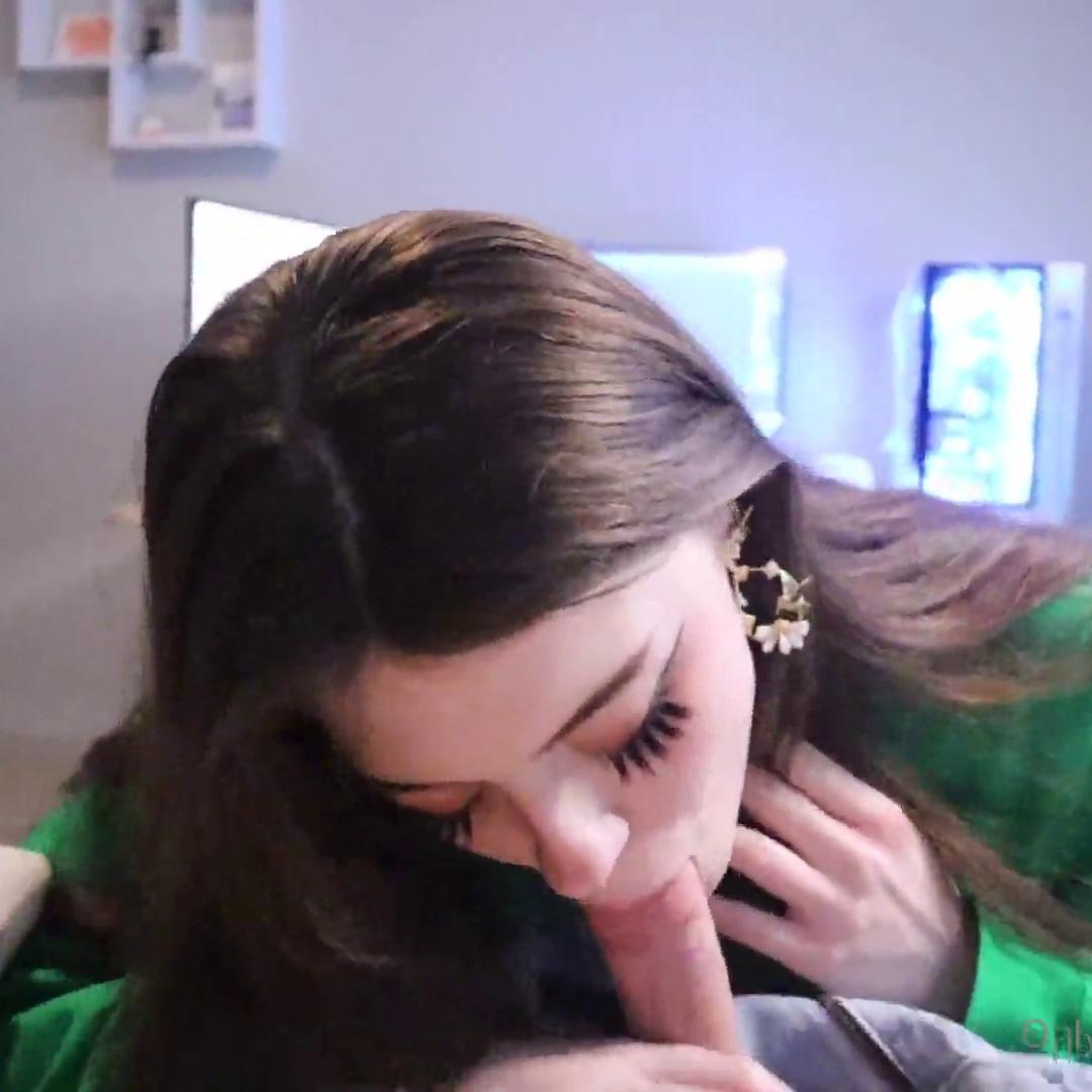 Hannahowo Nude Blowjob Onlyfans Video Leaked