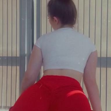 Lauren Alexis Nude Twerking In Red Skirt Video Leaked