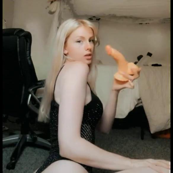 Msfiiire Nude Black Lingerie Mini Skirt Tit Licking Porn Leaked