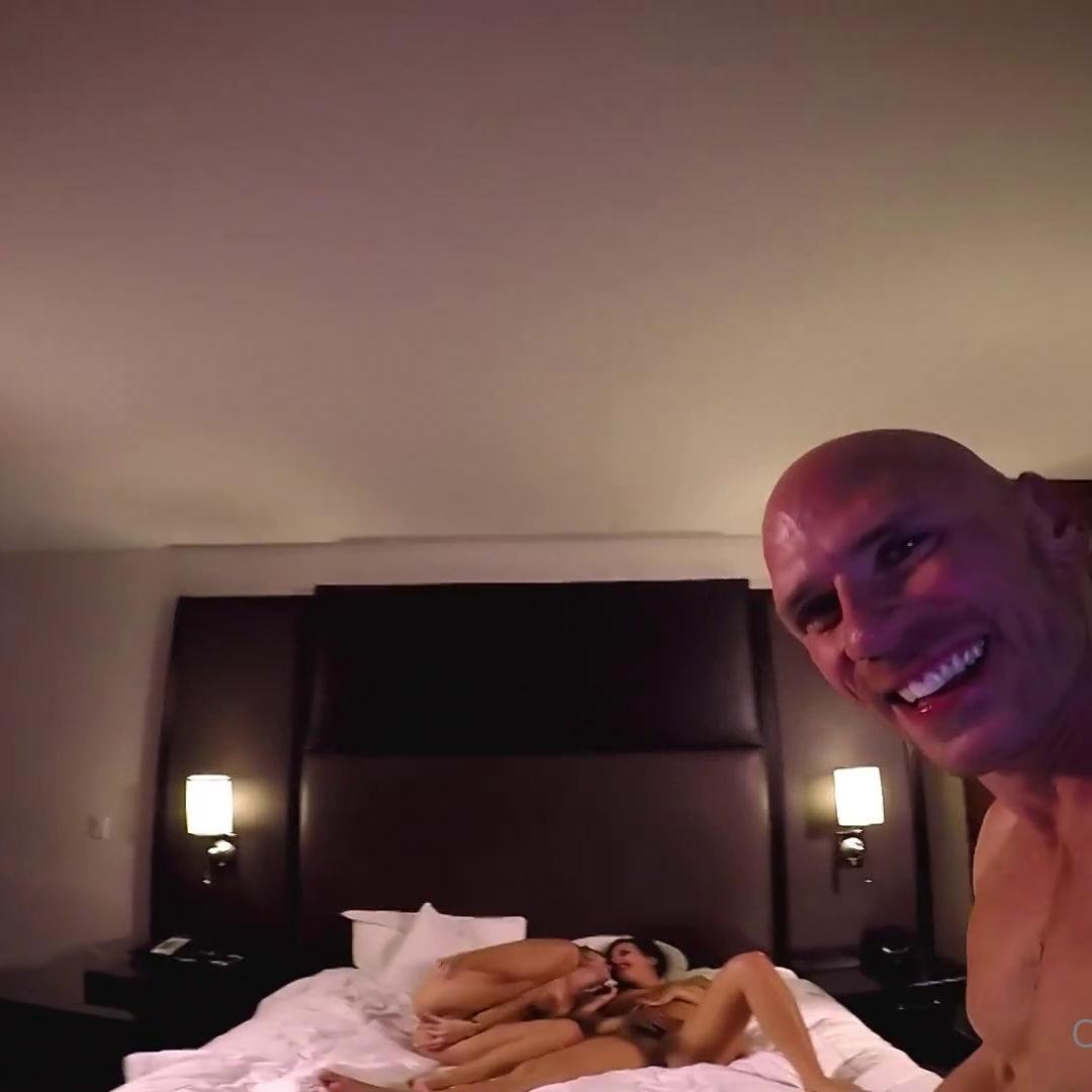 Kissa Sins Leaked Onlyfans Threesome Fucking Porn Video