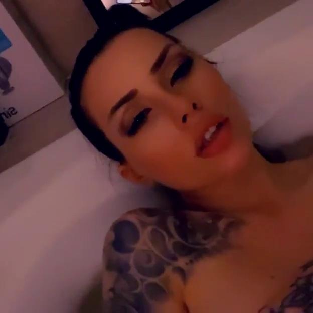 Vera Bambi Rubbing In Bathtub Video Leaked