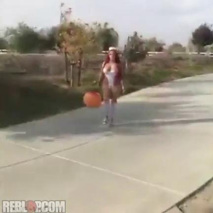 Brittanya Razavi Porn Halloween Blowjob Video