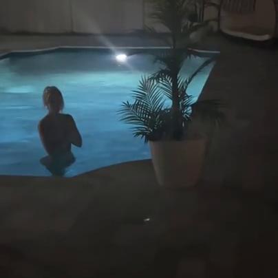 Scarlettkissesxo Pool Sex Video Leaked